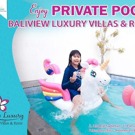 The Baliview Luxury Villas & Resto Pekanbaru Exterior foto