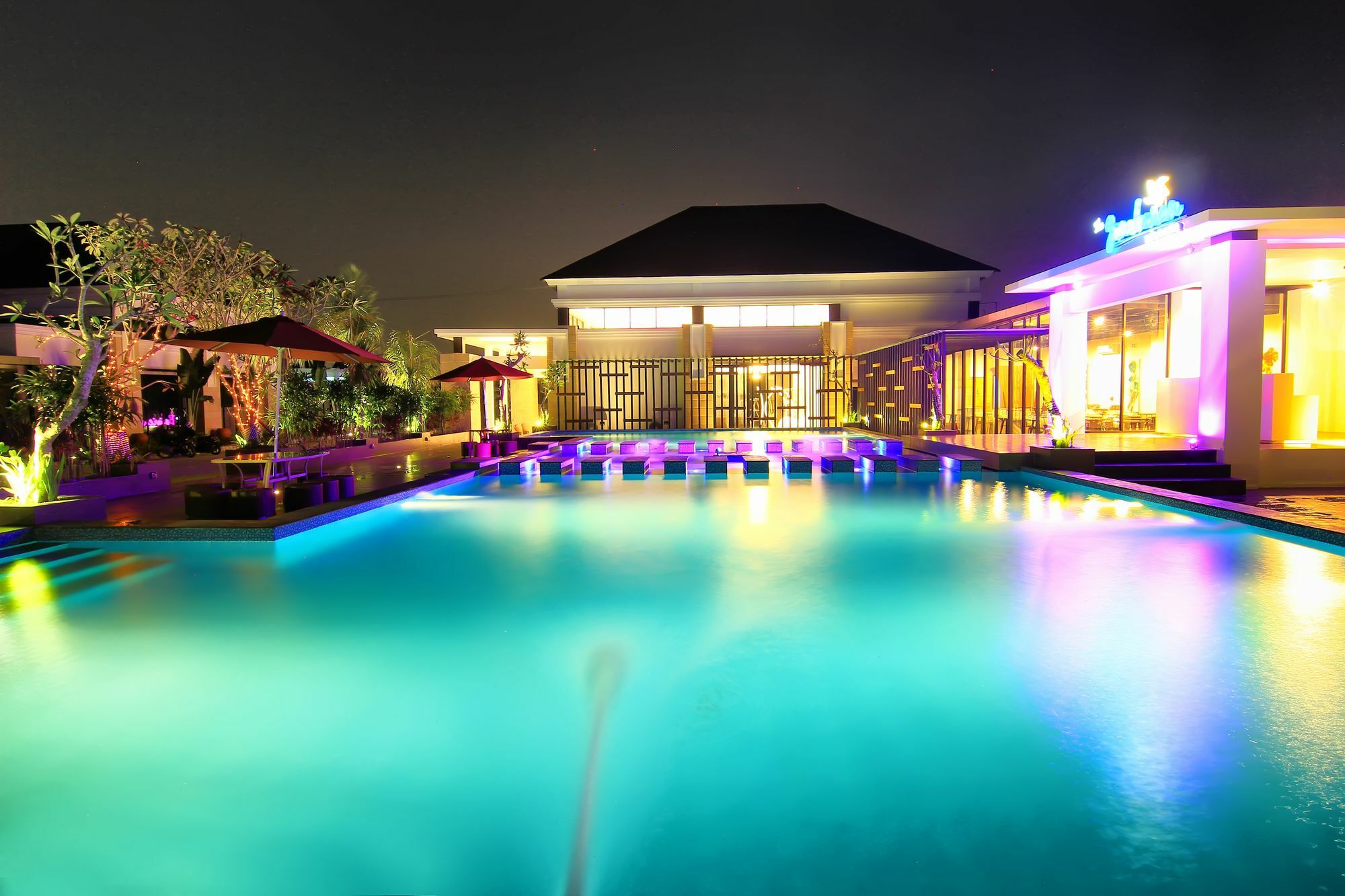 The Baliview Luxury Villas & Resto Pekanbaru Exterior foto